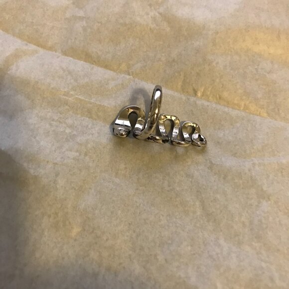 Sold Out Evil Pawn Jewelry Serpent Ring - Picture 3 of 4